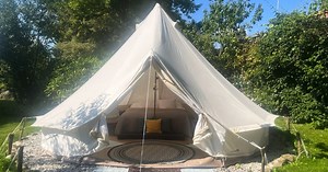 Není stan jako stan. Vana pod širým nebem a dokonalá romantika!