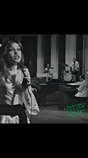 Marisol nos deleita con esta Joya musical. | DoctorMusic.net