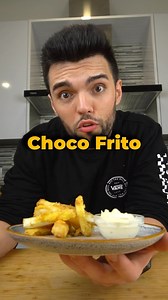Choco frito super saboroso, e rápido de fazer 🤤 Podem fazer a vossa marinada com o que gostarem mais, eu gosto que o sabor seja bem fresco e cítrico 😋😁 Ótimo para uma tarde de petiscos 👌🏼👌🏼 A maionese de alho e limão é a complementação perfeita. Ingredientes: Choco limpo Lima Limão Laranja Louro Alho Gengibre Maionese da @hel Raspa de limão Alho cru sem o veio Picante (se gostarem) #receitas #food #ruitomas #chef #recipes #foodporn #foryou #choco #chocofrito #setubalense #chocoasetubalens
