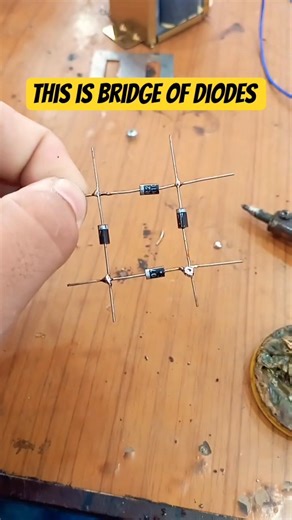 How to use bridge of diodes #arduino #uno #diodes #techshorts #trending #2millonviews #2million