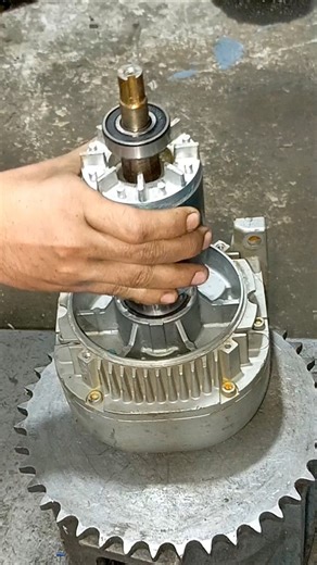 Adjusting Rotor in Gearbox | Smooth Alignment #shorts #gearbox