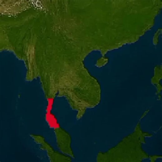 Thailand – located in the heart of Southeast Asia, is a country with a long history and many renowned dynasties. The capital, Bangkok, serves as the political, cultural, and economic center, but this land has long been the heart of magnificent kingdoms, preserving historical heritage and distinctive architecture that reflect the long-standing development of Thai dynasties throughout history #thailand #thailand🇹🇭 #history #fyp #viral