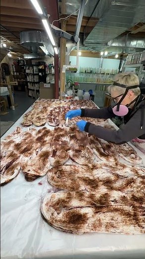 The satisfying process of dyeing speckled yarn 🎨 #fiberart #yarn #dyeing