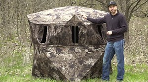 Here's the 2nd of the Rogers groundblinds. It's larger in size but lighter in weight. | Rogers Sporting Goods