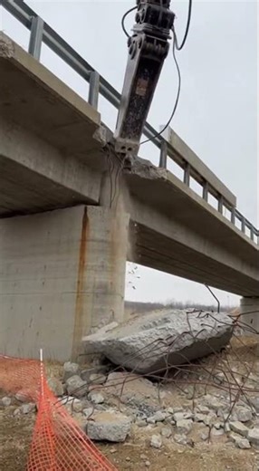 Old Bridge Dismantling – Engineering Process