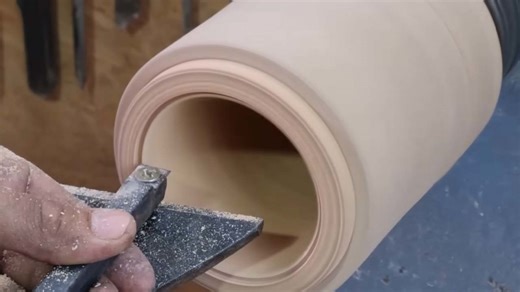 Crafting Stunning Artistic Pieces – Combining Eucalyptus Wood and a Wine Bottle for Woodturning Art