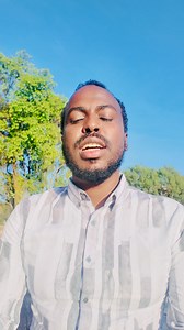 The sudden insight you get while relaxing is called "incubation." So, when stuck, step away and take a walk, and you'll let your subconscious mind connect the dots. #Creativity #ProblemSolving #Psychology #viralreelschallenge @highlight | Wabi Sena