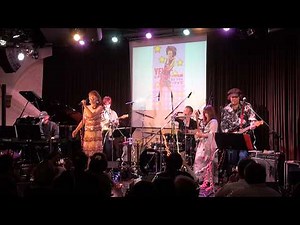 YEYE～レナウン・ワンサカ娘 - 渡辺かおる