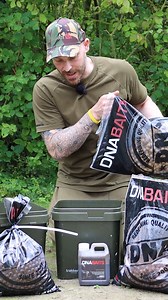 🚨 HOW TO KEEP YOUR BAIT FRESH FOR FRANCE! Taking freezer bait on holiday to France and keeping it fresh can be a problem, but it doesn’t need to be. There are ways to ensure your freezer bait will last well in excess of a week, even in the height of summer, without the need to go through the laborious task and air-drying and then rehydrating at the lake. The other year, Alex Shorrock visited the hugely popular Abbey Lakes complex in France for a two-week session. For this trip, he took solely f