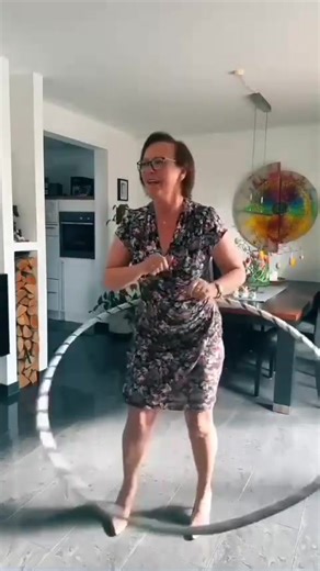 a jugar y bailar con el hula hula 🌟💃🏼 | Inolvidables Tiempos