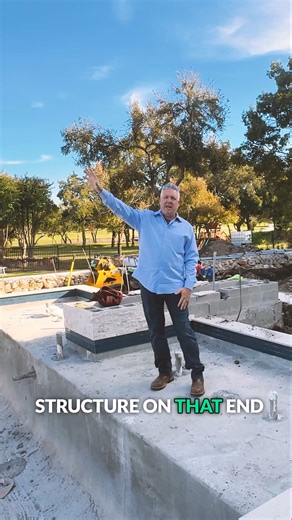 Floating Steps, LED Bubblers & a Fire Pit in the Pool — This Backyard Is Next Level