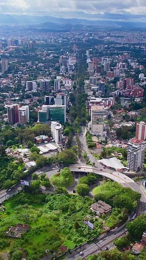 El Valle de la Ermita - Explorando Guatemala desde el Aire