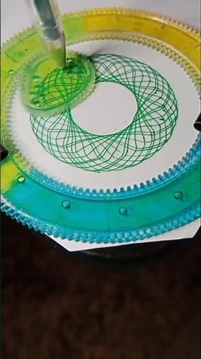 Mind relaxant spirograph patterns #spirograph