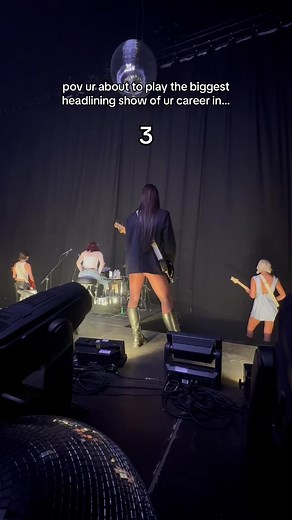 reliving this moment forever❤️ #ontour #concert #toronto #band