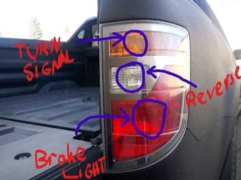 06-14 Honda Ridgeline//How to//removal and replace taillight and bulbs!