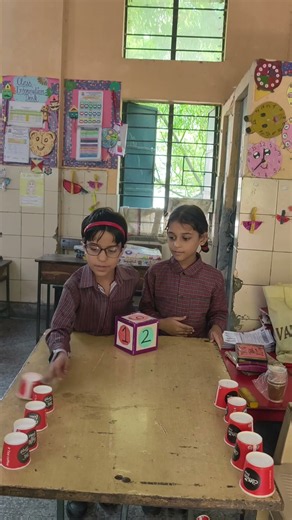 Dice 🎲 Game in Classroom 👍 Fun and Learning Activity ✌️ #viralshort #school #trending #fun #learning