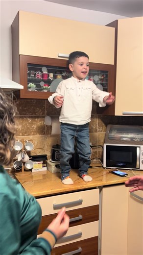 Talentul meu 🥰❤️ @BogdanDeLaPloiesti @Radu Stroe #IanisNicolas #DansatorulMeu #distractiemaxima