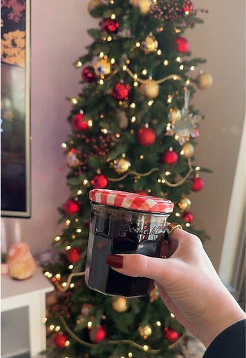 Cinnamon and Spicy Maple Syrup DIY Gift Ideas