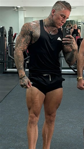 Janis_Zeilins on Instagram: "Funny but true 👇 Natty bros cry about clean eating while I’m cutting on Wagyu, cheese, and sourdough. Why? Because enhanced bodies use food differently. Exogenous testosterone increases nitrogen retention, nutrient partitioning, and metabolic rate. That means more protein synthesis, less muscle breakdown, and better use of every calorie — even the dirty ones. You’re not fat because of one sandwich. You’re fat because your hormones are cooked, your training is