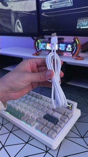 Epomaker RT82 - Clavier فيه mini TV