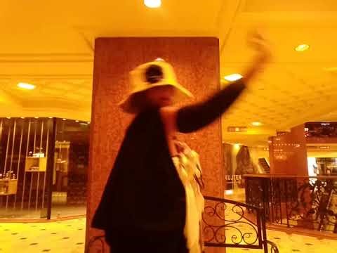 RENI live CLASSIC DANCE #renilive #renivbifamo #renisradio #originalcharacter #luxurylife #truth