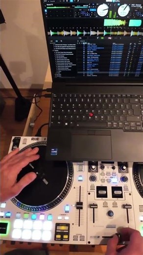 One-Take Freestyle Scratching on a Rane ONE MK2 + Serato DJ PRO #hiphop #dj #scratch #turntablism