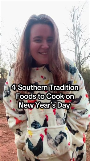 4 Southern Tradition Foods to Cook on New Year’s Day 🍀 💵 Eating my way into a blessed year 🖤🌿🌽🐖 Luck. Money. Gold. Forward progress. Southern traditions don’t miss ✨ #southern #tradition #newyearsday #newyearsfood #soulfood