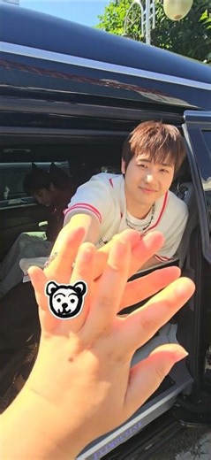 20260609 아침마당 B1A4 신우 하이터치