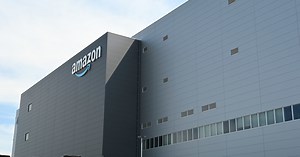 国内最大の「Amazonの倉庫」初公開、稼働前しか見られない“物流の舞台裏"とは?