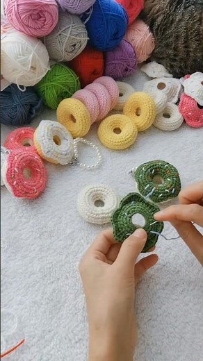 Donuts Handmade Crochet Tutorial #handmade #handmadegifts #amigurumi #beginnercrocheter #crocheting
