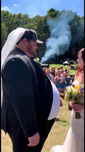 Groom's Vow Mistake Turned Into The Funniest Wedding Moment 😂 #Wedding #Couples #Shorts