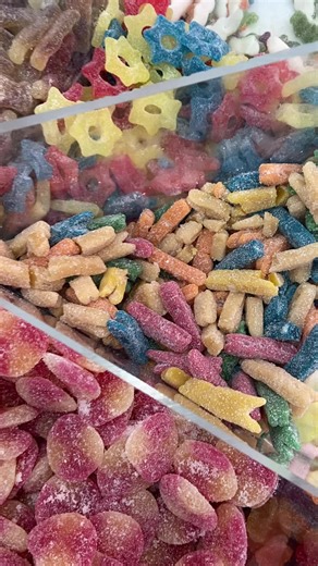 ASMR: Disfrutando Coca-Cola con Sonidos Relajantes