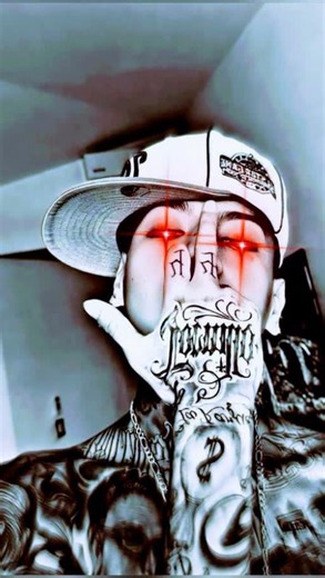 🦅𝐰𝐚𝐱𝐚𝐣𝐨𝐧.𝐭𝐞𝐱𝐭🐊 on Instagram: "Follow me🍋 Poll: What tricks the brain more easily? Options: 🌀 Optical Illusions | 🧠 Real Depth This clip shows how powerful a simple floor illusion can be — especially for animals. The “giant hole” on the floor isn’t real at all; it’s just a hyper-realistic projection designed to mimic depth. But because dogs rely heavily on instinct and depth cues, their brains interpret the dark center and shading as a dangerous drop. Research shows that pets ofte