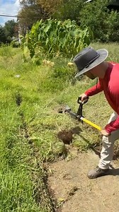 #mowing #edging #cleanup #asmr #satisfying #cleaning #overgrownyard #fyp #fypシ #viral #viralvideo #transformation #overgrownyard | Lawn Care Service