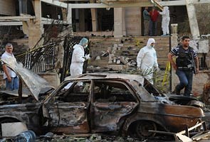 Car bombs at Lebanon mosques kill 42, wound hundreds