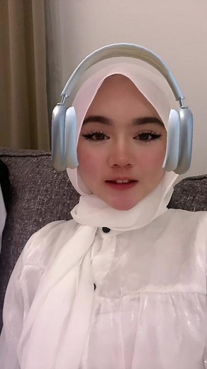 Exploring the Aesthetic of Satin Garments