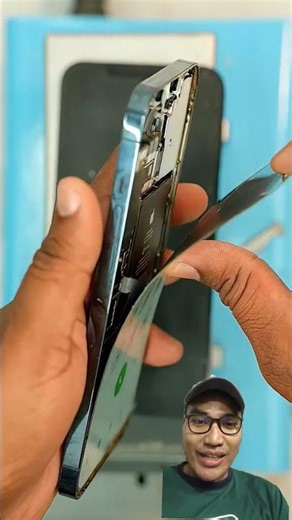iPhone LCD is very thin #viral #fyp #smartphone #smartphone #howtoservicep #soldering #tutorial #hp