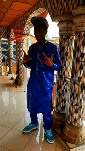 l'afrique c'est la mère de tout les autres, l'afrique c'est le règrêt de tout les autres d.t.s fmly.