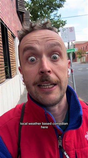 Come to my comedy festival show Starf*cker! It’s going to be a hoot. Link in bio!