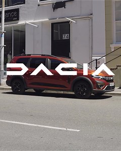 Bilen der har plads til alt. Dacia Jogger har fleksibel rummelighed, så du får plads til alt… og alle. Dacia Jogger. A Forbrug 17,5 km/l, 129 g/km CO2 (bl. kørsel wltp). CO2-ejerafgift 640 kr./halvår. Bilen er vist med ekstraudstyr. Se mere på Dacia.dk | Dacia