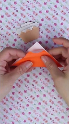 🧁 Origami Cupcake 🧁 FULL TUTORIAL: https://youtu.be/ju-dnv9TWpA | #origamicraft #cuteorigami