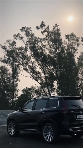 Mohit Chhabra on Instagram: "#1million #punjabisongs #explore #trending #mankirtaulakh ❤️"