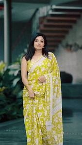 Enjoyed every bit of shooting in this saree …special mention to my amma who let me borrow the saree 🤗🍀and thanku to my whole team ❤️ | Bhavana