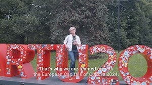 The European Innovative Teaching Award strikes again! Through #ErasmusPlus the chances to build future-proof skills and stronger communities are endless. 🚀 The 117 projects awarded this year, under the umbrella of active citizenship, are living proof of that. Being an active citizen can mean different things, from getting involved in democratic life, to connecting with European values: these projects are helping learners across the continent. Watch the video and learn more about a project that 