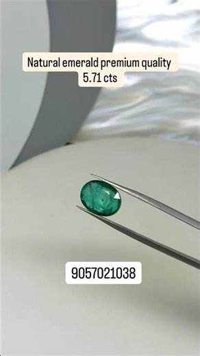 The rarest 5.71 carat natural emerald you will see today #gemstone #luxury #emerald