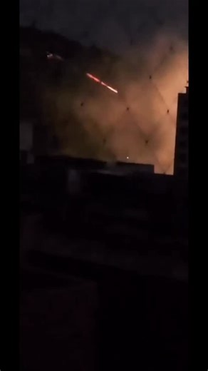 Conflict Observer on Instagram: "DEVELOPING - Venezuela 160th SOAR MH-60 DAP engaging Venezuelan forces with cannons and hydra rockets. Venezuelan forces are reportedly mobilizing and mass evacuations are underway in the capital. For the quickest news and updates on the situation join the Observers Discord, link in bio. Follow the backup @theconflictobserver"