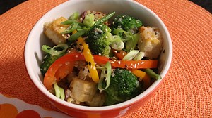 How to make cauliflower rice and turn it into stir-fry