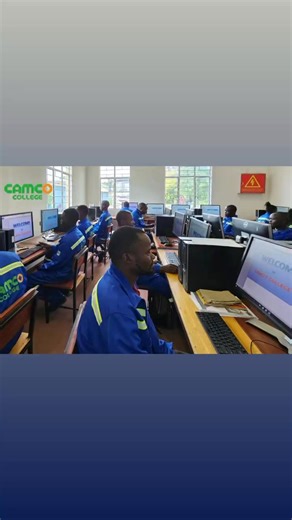 Learning computer skills, practice is the key! 🎯 CCG's computer courses emphasize hands-on operation, allowing every student to truly master the technology! See how CCG students master computer skills! From basic to advanced, grow into a tech expert step by step! | CAMCO College