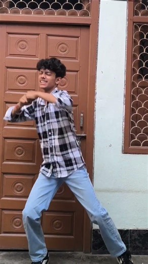 Delhi se Manali song vibe🏔️🕺#shorts #trending#ytshorts #viral#Reels#fyp# love#viralreels