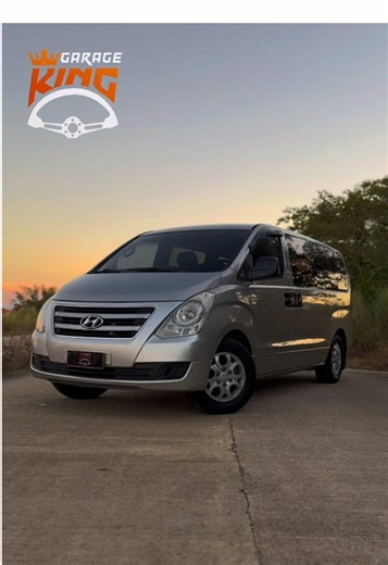 ‼️₱618k only‼️ 2017 Hyundai Starex MT (On hand unit) 🔸Well maintained unit 🔸Metallic Gray 🔸Manual transmission 🔸Diesel engine 🔸10 Seater van 🔸Pristine stock seats 🔸15